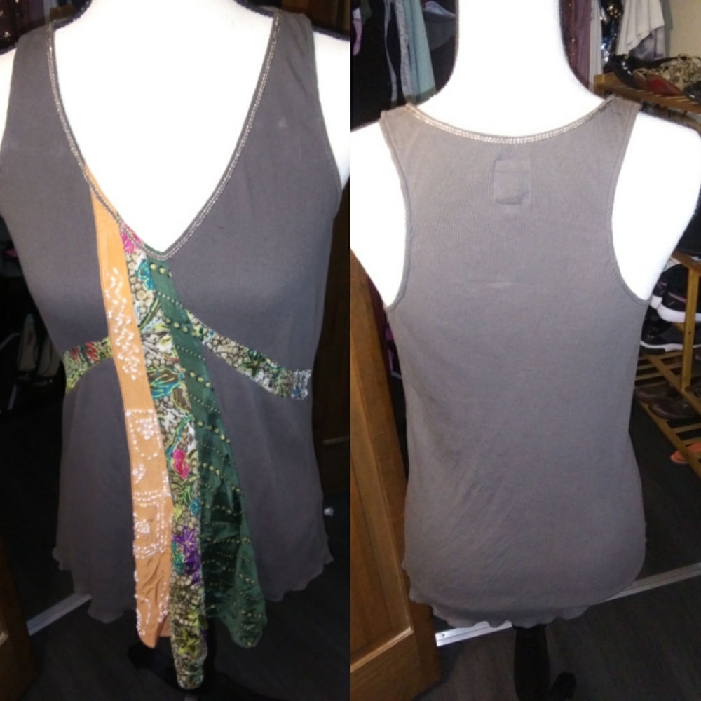 Hippy flow beautiful tank top, sad. Don't think I